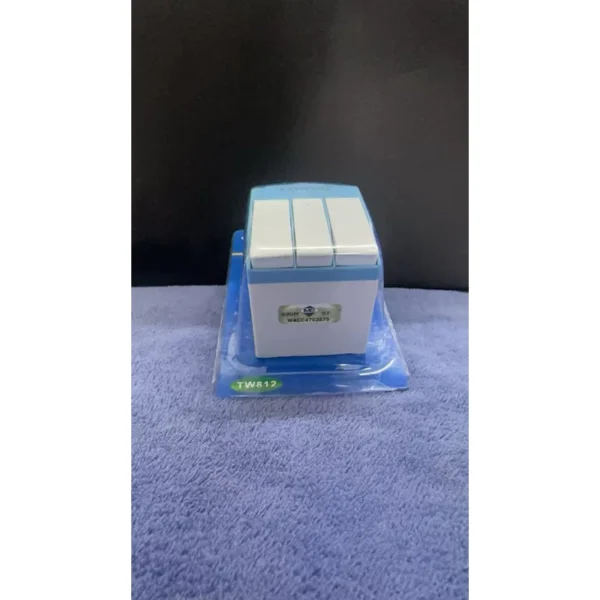 COSIMO 3 WAY ADAPTOR TW812 WITH SIRIM